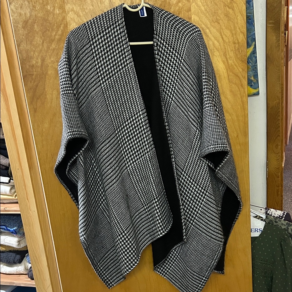 Apt. 9 Monochrome Knit Poncho